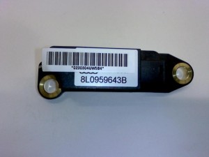 NOWA ORYGINALNA CZĘŚĆ AUDI TRADITION 8L0959643B