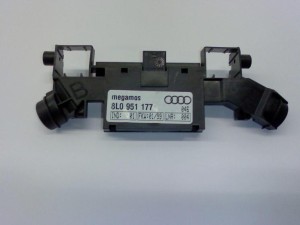 NOWA ORYGINALNA CZĘŚĆ AUDI TRADITION 8L0951177