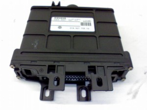 NOWA ORYGINALNA CZĘŚĆ AUDI TRADITION 01M927733CG