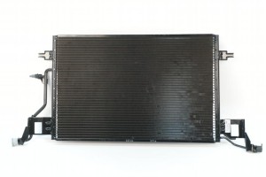 NOWA ORYGINALNA CZĘŚĆ AUDI TRADITION 4B3260403G