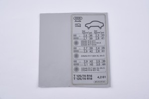 NOWA ORYGINALNA CZĘŚĆ AUDI TRADITION 8P0010570GN