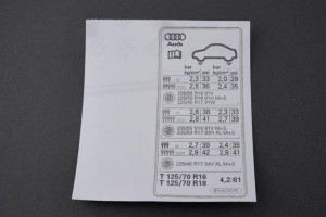 NOWA ORYGINALNA CZĘŚĆ AUDI TRADITION 8P0010570FK