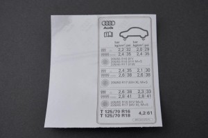 NOWA ORYGINALNA CZĘŚĆ AUDI TRADITION 8P0010570FL