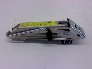 NOWA ORYGINALNA CZĘŚĆ AUDI TRADITION 8L0011031C