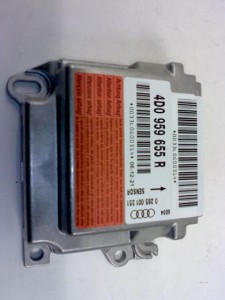 NOWA ORYGINALNA CZĘŚĆ AUDI TRADITION 4D0959655R