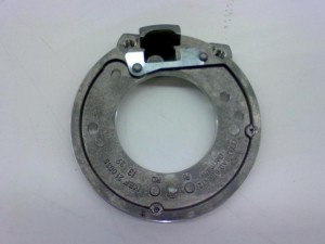 NOWA ORYGINALNA CZĘŚĆ AUDI TRADITION 8A0615412