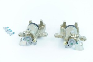 NOWA ORYGINALNA CZĘŚĆ AUDI TRADITION 8A0698680X