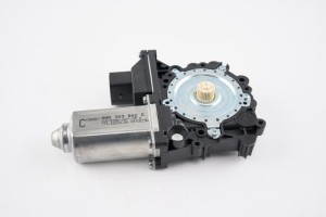 NOWA ORYGINALNA CZĘŚĆ AUDI TRADITION 8N8959802E