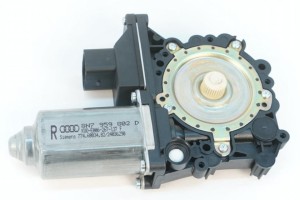 NOWA ORYGINALNA CZĘŚĆ AUDI TRADITION 8N7959802D