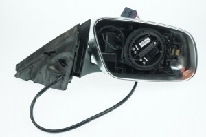 NOWA ORYGINALNA CZĘŚĆ AUDI TRADITION 4D1858500K