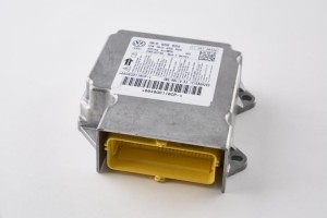 NOWA ORYGINALNA CZĘŚĆ AUDI TRADITION 8K0959655000