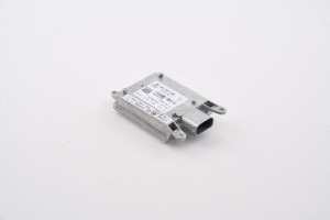 NOWA ORYGINALNA CZĘŚĆ AUDI TRADITION 8K0907566