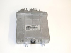 NOWA ORYGINALNA CZĘŚĆ AUDI TRADITION 028906021FL