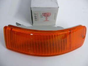 NOWA ORYGINALNA CZĘŚĆ AUDI TRADITION 8A0953056