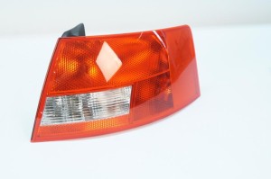 NOWA ORYGINALNA CZĘŚĆ AUDI TRADITION 8H0945096A