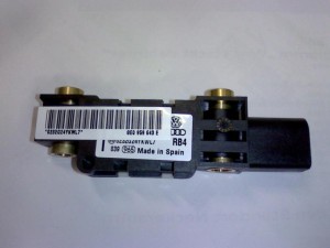 NOWA ORYGINALNA CZĘŚĆ AUDI TRADITION 8E0959643E
