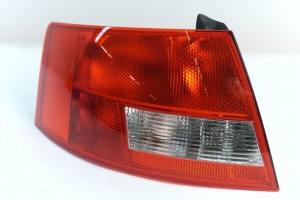 NOWA ORYGINALNA CZĘŚĆ AUDI TRADITION 8H0945095