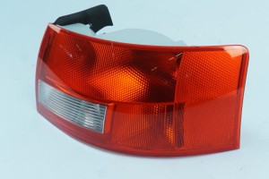 NOWA ORYGINALNA CZĘŚĆ AUDI TRADITION 8H0945096B