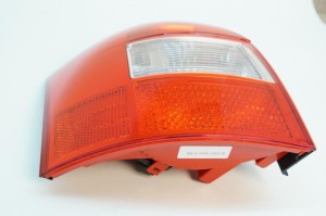 NOWA ORYGINALNA CZĘŚĆ AUDI TRADITION 8E9945095B