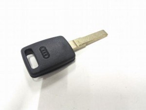 NOWA ORYGINALNA CZĘŚĆ AUDI TRADITION 8L0837185BROH