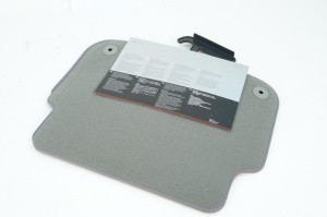 NOWA ORYGINALNA CZĘŚĆ AUDI TRADITION 4F08636838BB