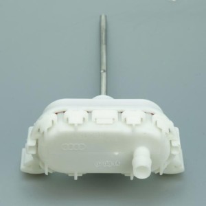 NOWA ORYGINALNA CZĘŚĆ AUDI TRADITION 8L0862153