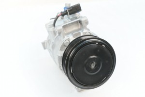 NOWA ORYGINALNA CZĘŚĆ AUDI TRADITION 8E0260805BJ