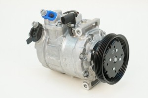 NOWA ORYGINALNA CZĘŚĆ AUDI TRADITION 8E0260805T
