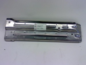 NOWA ORYGINALNA CZĘŚĆ AUDI TRADITION 06B129585E