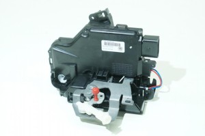 NOWA ORYGINALNA CZĘŚĆ AUDI TRADITION 8Z1837016D