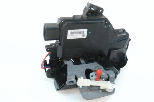 NOWA ORYGINALNA CZĘŚĆ AUDI TRADITION 8Z2837015E