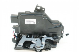 NOWA ORYGINALNA CZĘŚĆ AUDI TRADITION 8Z0839015D