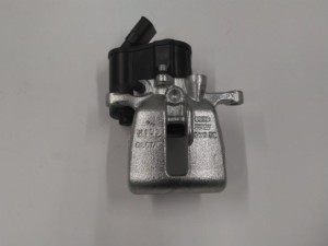 NOWA ORYGINALNA CZĘŚĆ AUDI TRADITION 4F0615403A