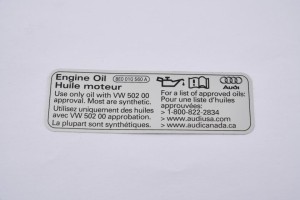 NOWA ORYGINALNA CZĘŚĆ AUDI TRADITION 8E0010560A