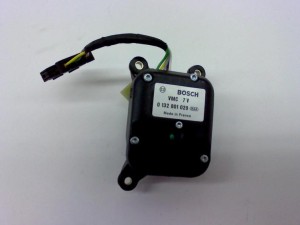 NOWA ORYGINALNA CZĘŚĆ AUDI TRADITION 8A1820511A