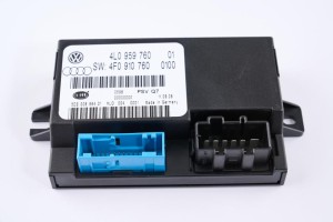 NOWA ORYGINALNA CZĘŚĆ AUDI TRADITION 4L0959760