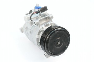 NOWA ORYGINALNA CZĘŚĆ AUDI TRADITION 4F0260805P