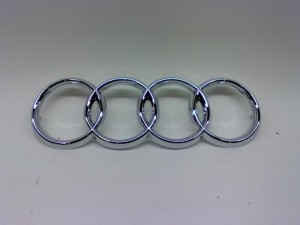 NOWA ORYGINALNA CZĘŚĆ AUDI TRADITION 443853605