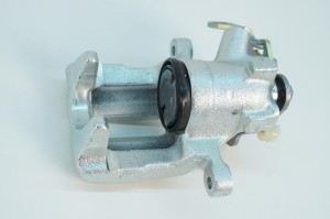 NOWA ORYGINALNA CZĘŚĆ AUDI TRADITION 8D0615424