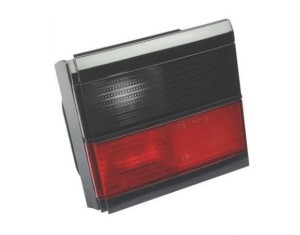 LAMPA TYLNA PRAWA BLACK SMOKE VW PASSAT B3 KOMBI 88-93