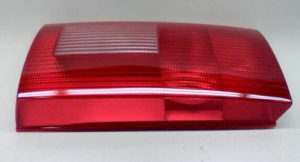 ŚWIATŁO TYLNE Audi 80 8A0945223C