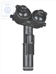 DYSZA SPRYSKIWACZA REFLEKTORÓW PRAWA VW POLO 6N2