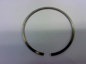 PIERŚCIEŃ TŁOKOWY 53107313