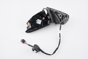 Uchwyt lusterka z elektrycznym modułem  8P1858531G 01C