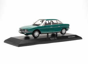 MODEL NSU Ro 80 blue-green 1:18 MINICHAMPS